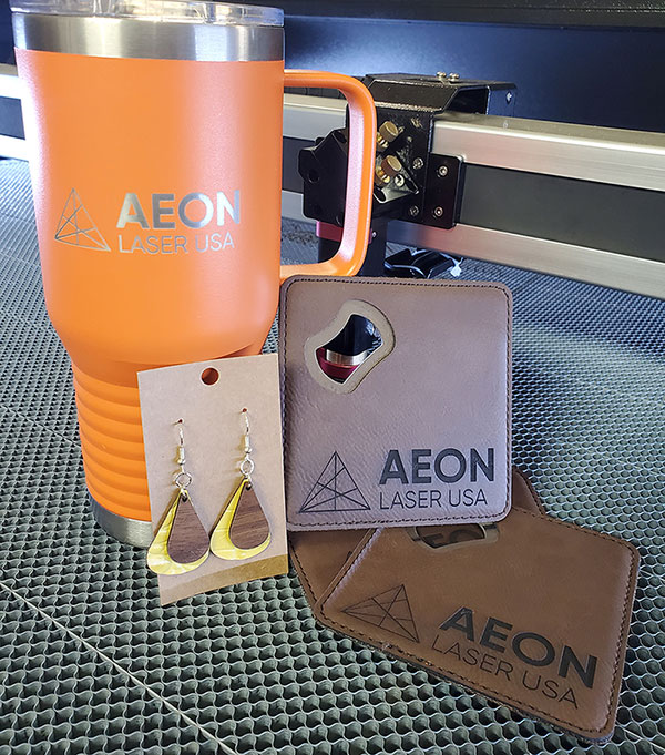 Custom Tumbler, Earrings, and coasters with 我趁老师睡觉摸她奶脱她内裤 logo engraved